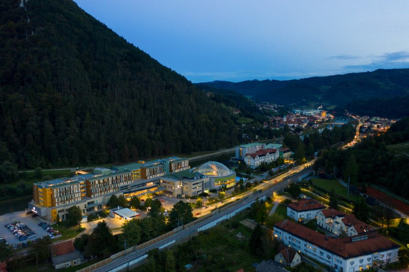 Вид на oтель Thermana Park